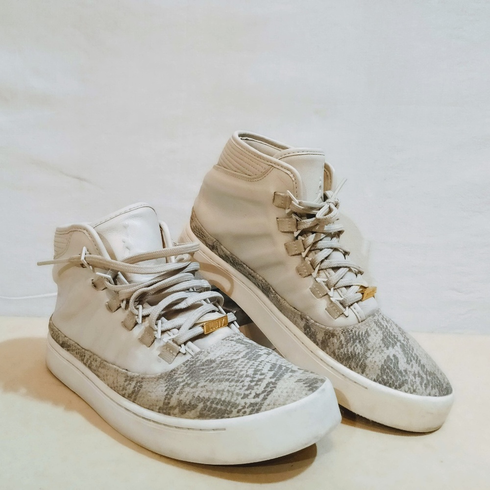 AIR JORDANS - Cream & Camo - Why Not?!?